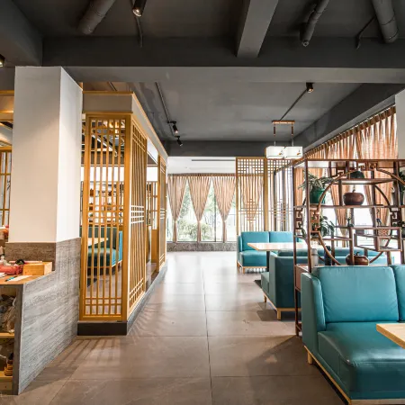 Yueyang Bamboo Mountain Residence