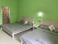 涠洲岛因为你度假屋 - 舒适双床房