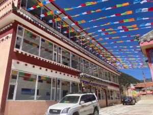 Home and lodging in Songpan sorangzhaxi