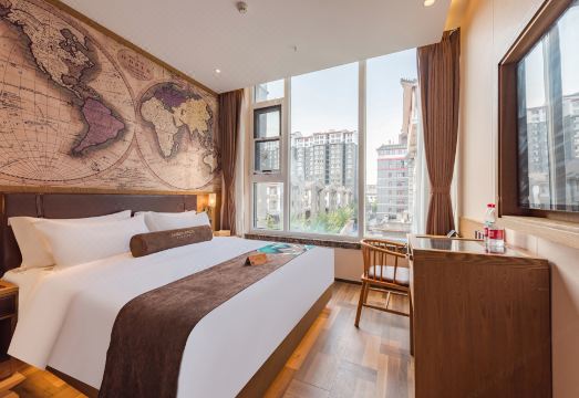 제임스 조이스 커피텔