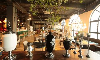 The Castle Hotel (Qingdao Zhanqiao Railway Station Store)