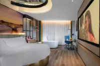 Vienna International Hotel (Zhangshu Times Square Renhe) Hotel di Zhangshu