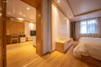 China Railway and Yuanhongyu Health Resort