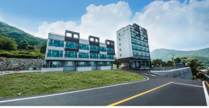 Aria Pension & Resort Hotels near Yeosu Ocean Rail Bike