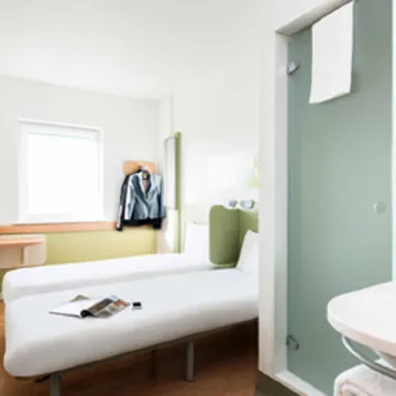 宜必思快捷利茲中心克朗角路酒店 鄰近利茲音樂學院的酒店