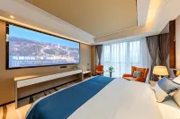 Shilin Jincheng Film and Television Hotel (Passenger Station)