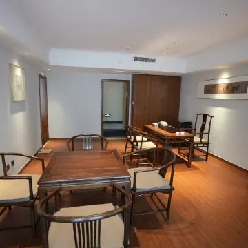 Fengqiu Guest House