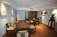 Fengqiu Guest House Hotels in Fengqiu
