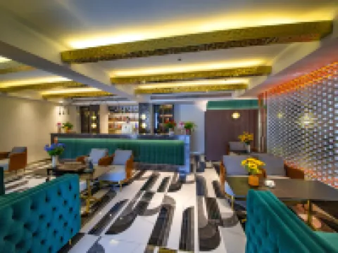 Lushan Yunlian Hotel (Guling Street Cableway Upper Platform) Hotels in Lushan City