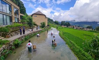 Yuanyang Yuanshe Azheke Hotel (Azheke Ancient Village)