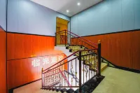 Nanchang Jinyue Business Hotel (Xinhongcheng Great Market Branch)