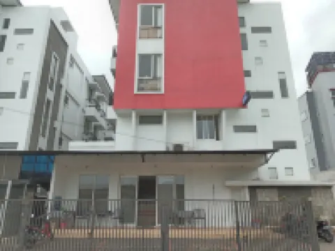 เอ็มรูมเรสซิเดนซ์ โรงแรมใน