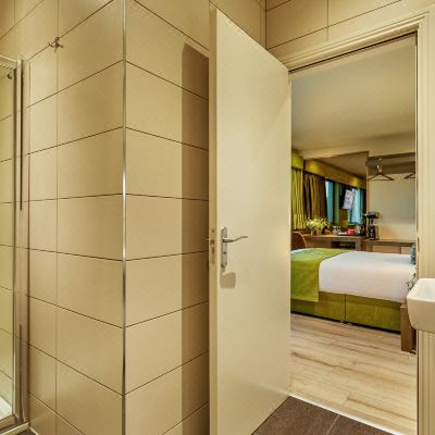 Deluxe Double Room Temple Bar Inn Promo Code