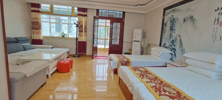 Lintan Hongjia Summer Resort Hotels in Lintan