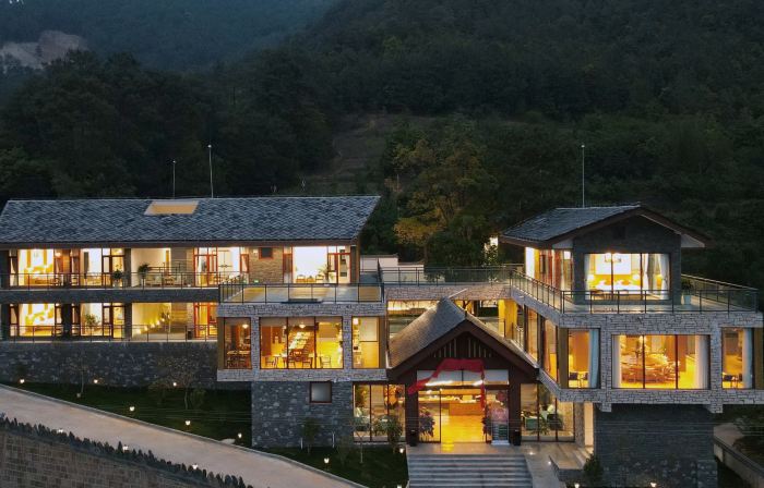 Huangcaoling Wuliang Secret Homestay