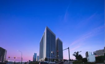 Spruce City Light Luxury Apartment (Changchun Jingyue Mingyu Square Branch)