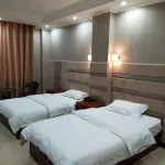 Xinyang Xiangyun Business Hotel (Minggangzhen No.3 Junior High School Branch)