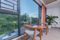 Fan Retreat · Riverside View Boutique Inn (East Gate, Mount Fanjing) - 3-Star