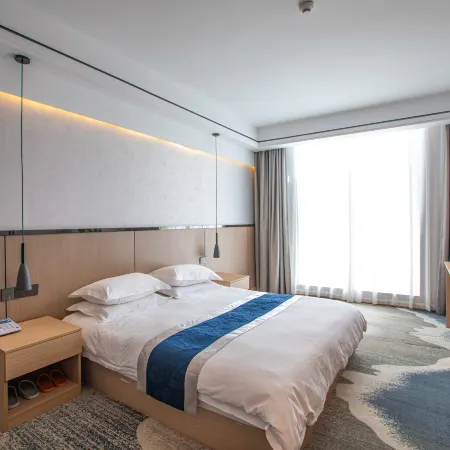 GELI Hotel (Huainan Railway Station Sports Center)