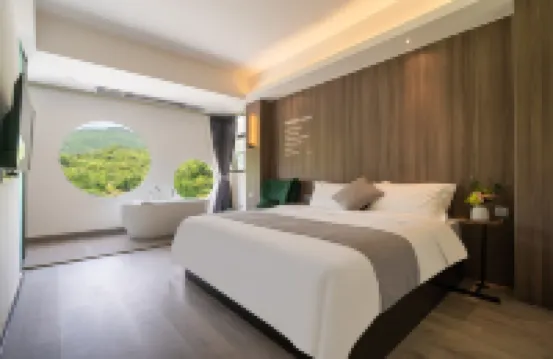 Hengqin Banyuan Homestay (Zhuhai Chimelong Tourism Resort)