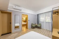 HuaJiYaShe Hotel (Changxing South Station Ancient City Park)