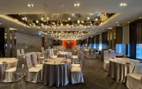 Monarch Plaza Hotel - breakfast
