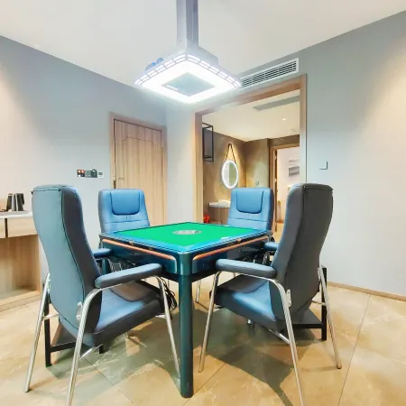 HEBE Xiyin Hotel (Shuangfeng Caihesen Avenue)