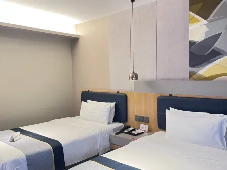 Homeinn Selected Hotel (Foshan Zumiao Lingnan Tiandi Hotel)