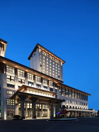 Grand New Century Hotel Linan Hangzhou Отели рядом с достопримечательностью «Zhejiang A & F University Yijin Campus»