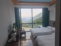 Shennongjia Township Yue Homestay Các khách sạn gần Tiansheng Bridge