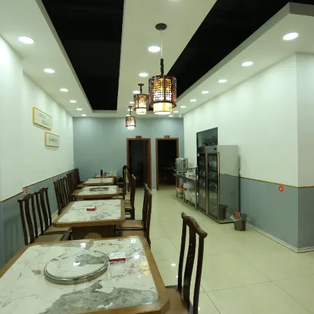 Shankee Hotel (Bome Passenger Station)