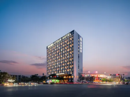 Foshan Chancheng Zhangcha Atour Hotel