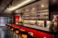 Gulun Hotel (Harbin Wanda Plaza West Station)