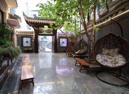 Tianliyuan lnn in Fenghuang ancient city