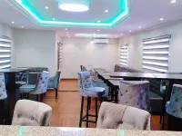 Rm Suites - bar