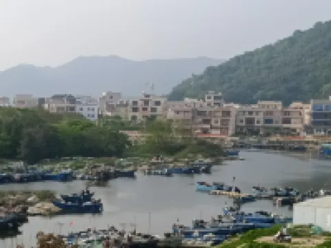 Jinxiang Town Seaside B&B