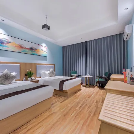 Fengjing Hotel (Zhenfeng Ancient City)