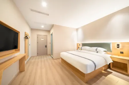 Yuangu Hotel (Nanhui Branch) Отели рядом с достопримечательностью «Shanghai Industry and Commerce Foreign Language College South Campus»