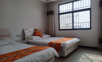 Suiping Linglong Peak Hotel
