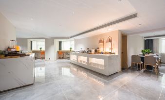 Wassim Hotel (Xi'an Bell and Drum Tower Yongning Men Subway Station)