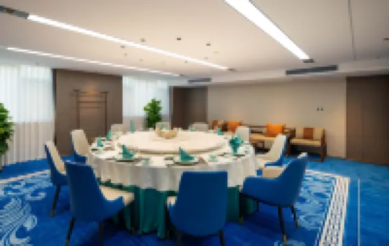 青島藍鯨灣酒店（五四廣場萬象城店）