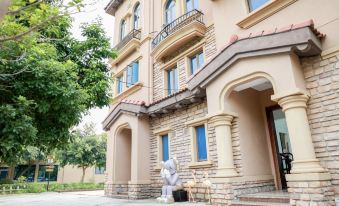 Kaiwen Lakeside Courtyard (Country Garden City Garden)