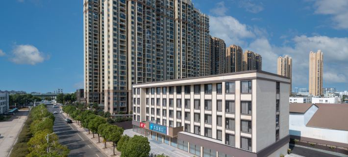HanTing Hotel (Wuhan Zhuankou Development Zone Fengshu 1st Road) Hotel a Wuhan