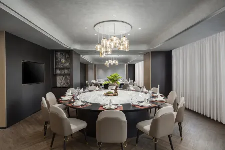 Wyndham Hotel, Days Inn