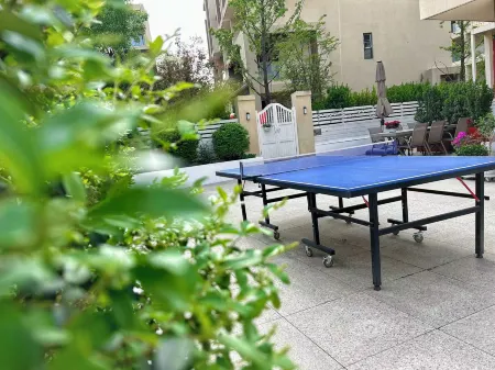 Youth Tour Hot Spring Resort Villa