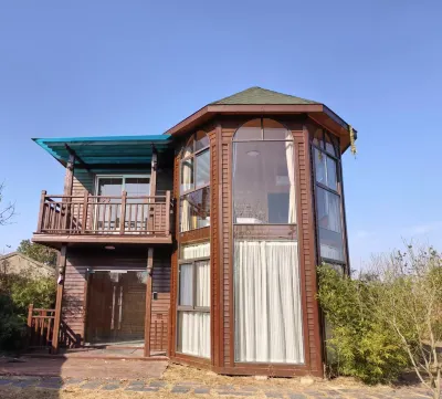 Huizhou International Peony Garden B&B