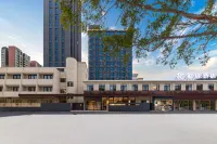 Starway Hotel (Zhuhai Jinwan Airport) Hotels near Guangdong Institute of Science and Technology