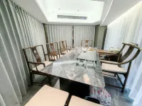 Qian Tu Hotel(Chongqing Wushan County Municipal Plaza)
