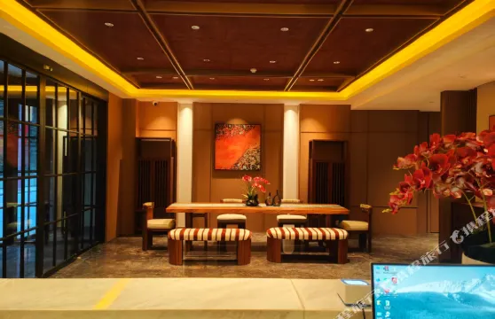 壤塘贊普林卡酒店