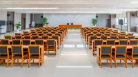 Sichuan Airlines Golden Panda(Xi'an)Hotel Hotels in Xianyang